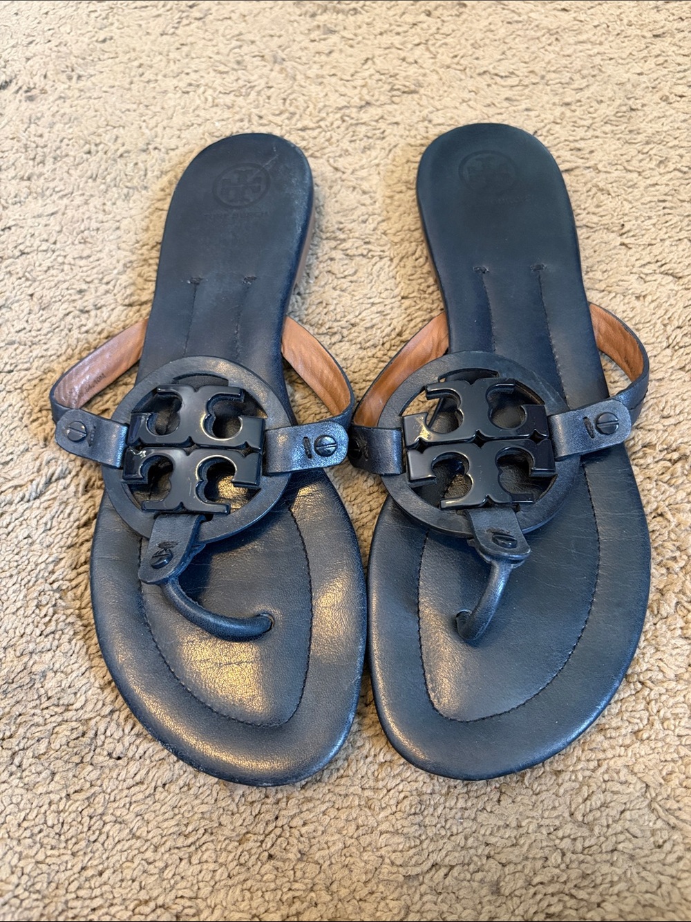 Tory Burch Navy Leather Logo Thong miller Sandals